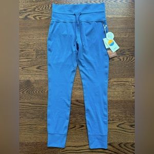 NWT Vuori Daily Leggings in Pool Blue, Size M